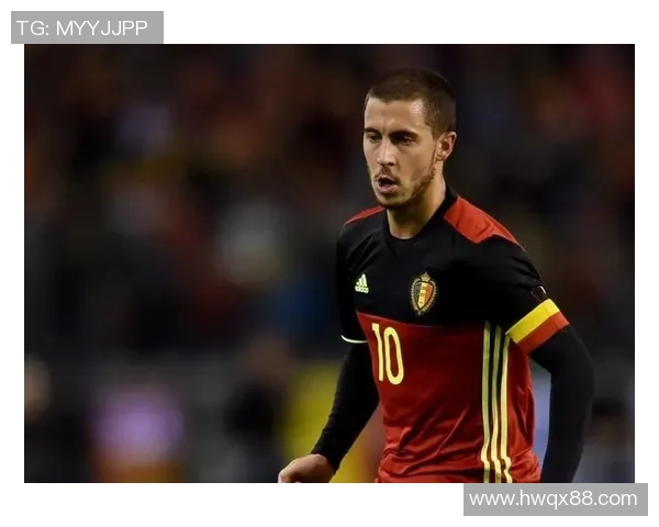 足球球星穿的小背心究竟是什么款式为何成为场上必备装备解析