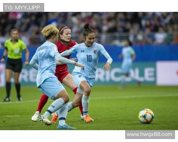 加纳女足球星崛起：从青涩少女到国际赛场的闪耀巨星