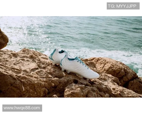 阿迪达斯X17足球鞋球星版创新设计助力速度与灵动完美结合 阿迪达斯X17足球鞋球星版创新设计助力速度与灵动完美结合